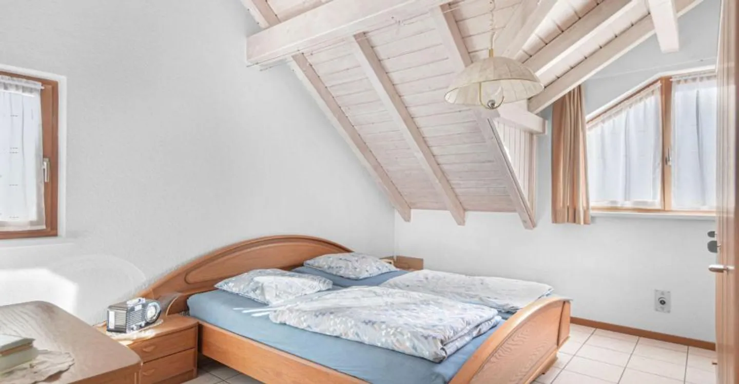Sonceboz, 4.5-room duplex with 2 covered parking spaces - Photo 7 of 13
