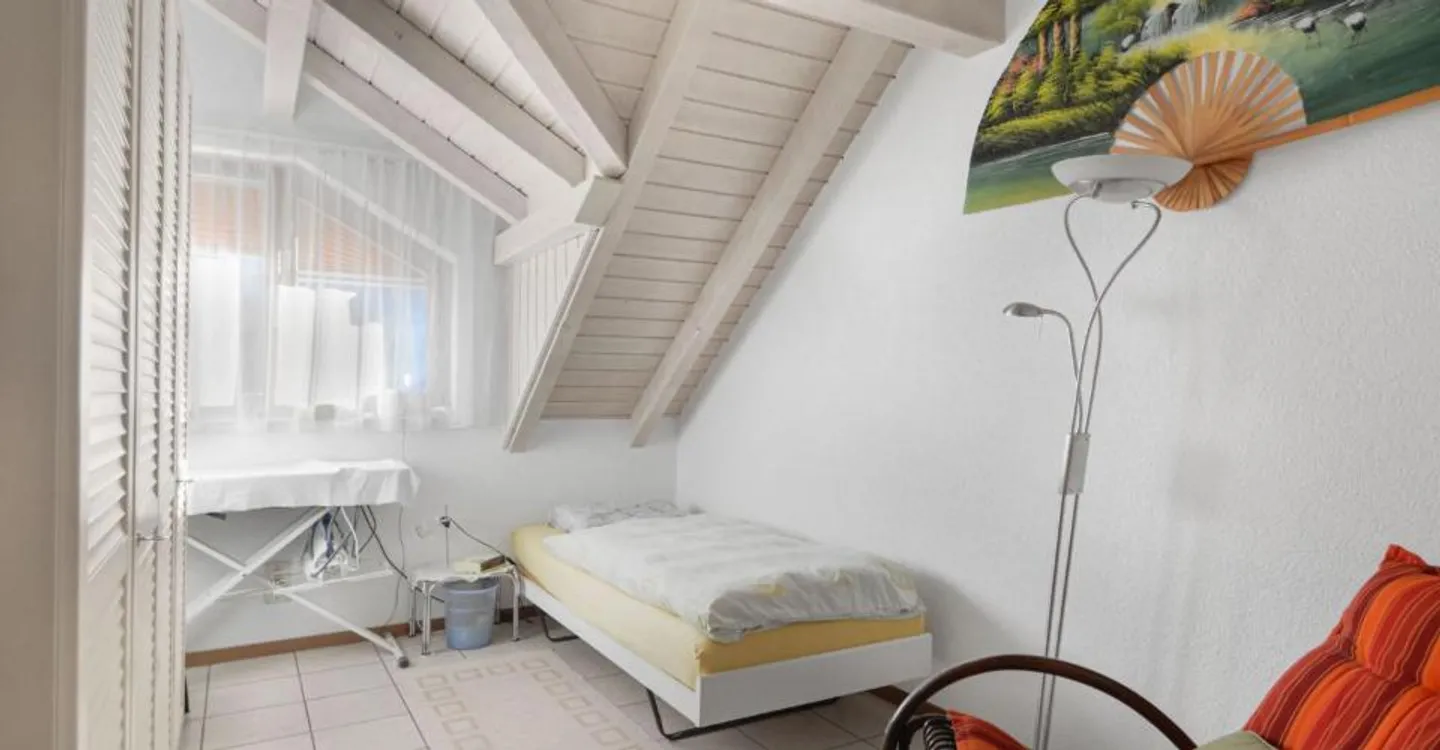 Sonceboz, 4.5-room duplex with 2 covered parking spaces - Photo 9 of 13