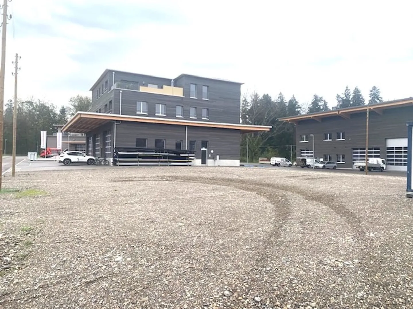 Punto architettonico: spazio per ufficio / studio di 5,5 stanze con molto... - Foto 3 di 13