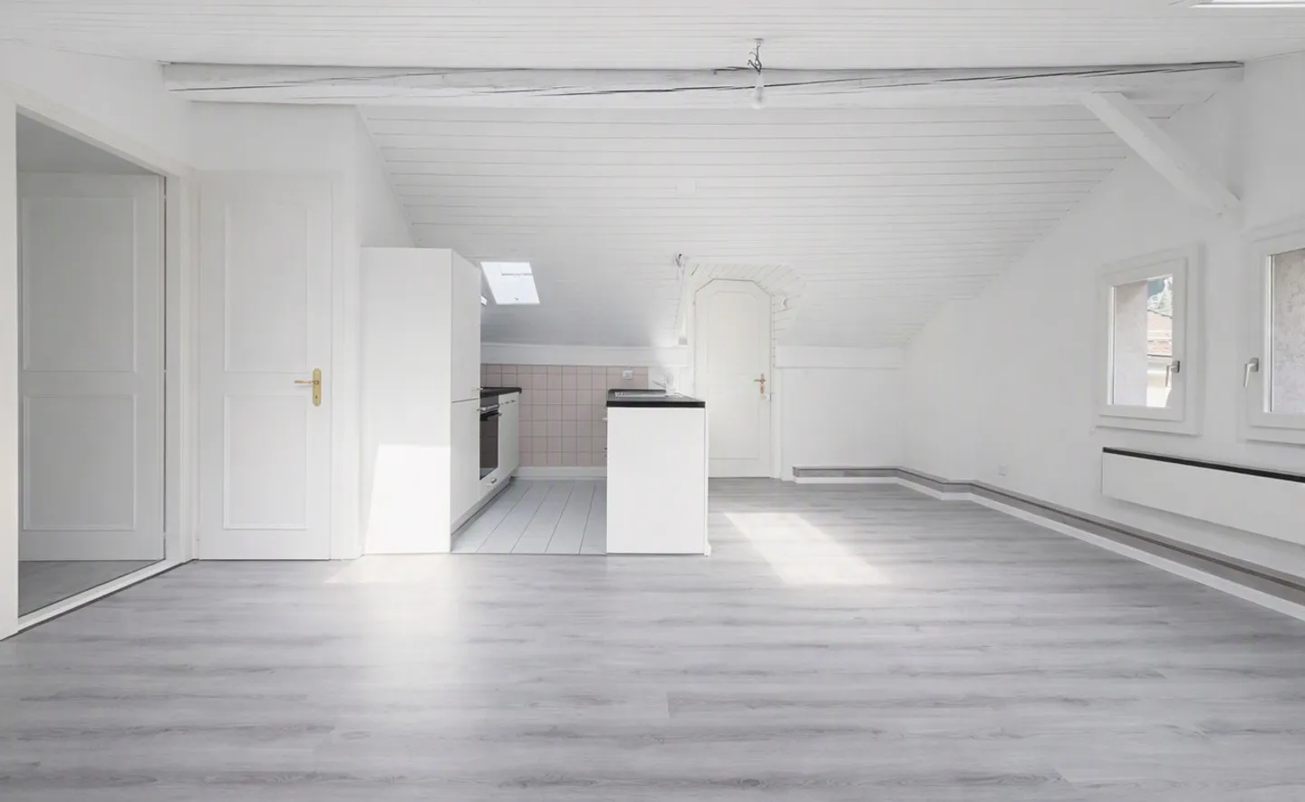 Appartement lumineux 2.5 pièces - Photo 3 sur 6