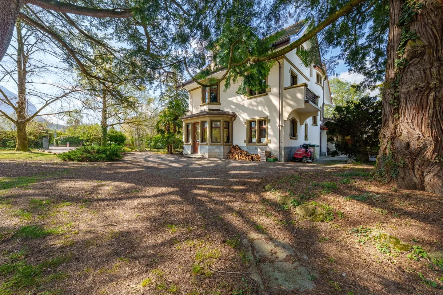 SOMPTUOSA CASA PADRONALE CON GIARDINO ECCEZIONALE - Foto 5 di 13