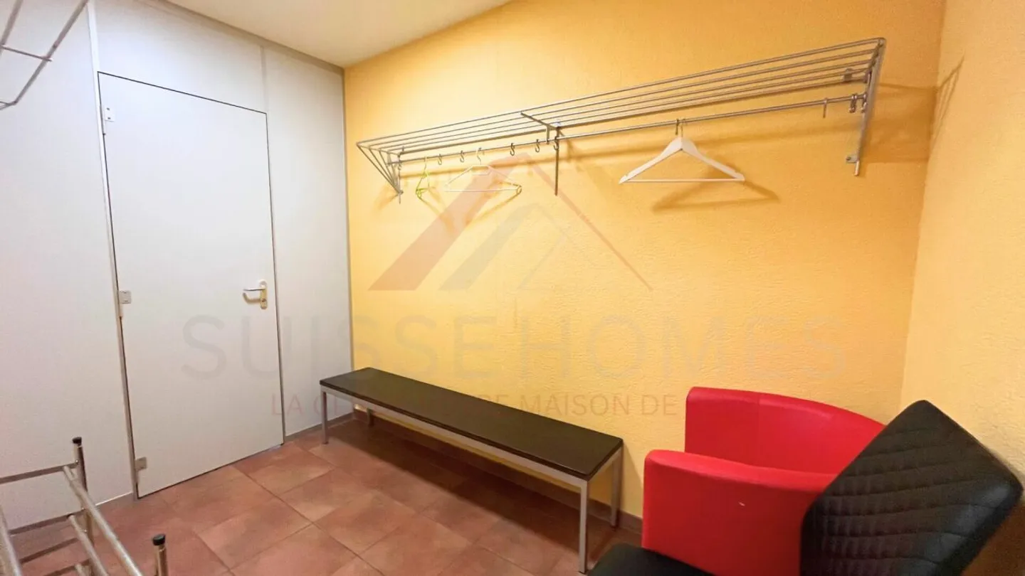 Opportunità rara a Courtételle - Spazio commerciale Minergie di 157 m² - Foto 13 di 17