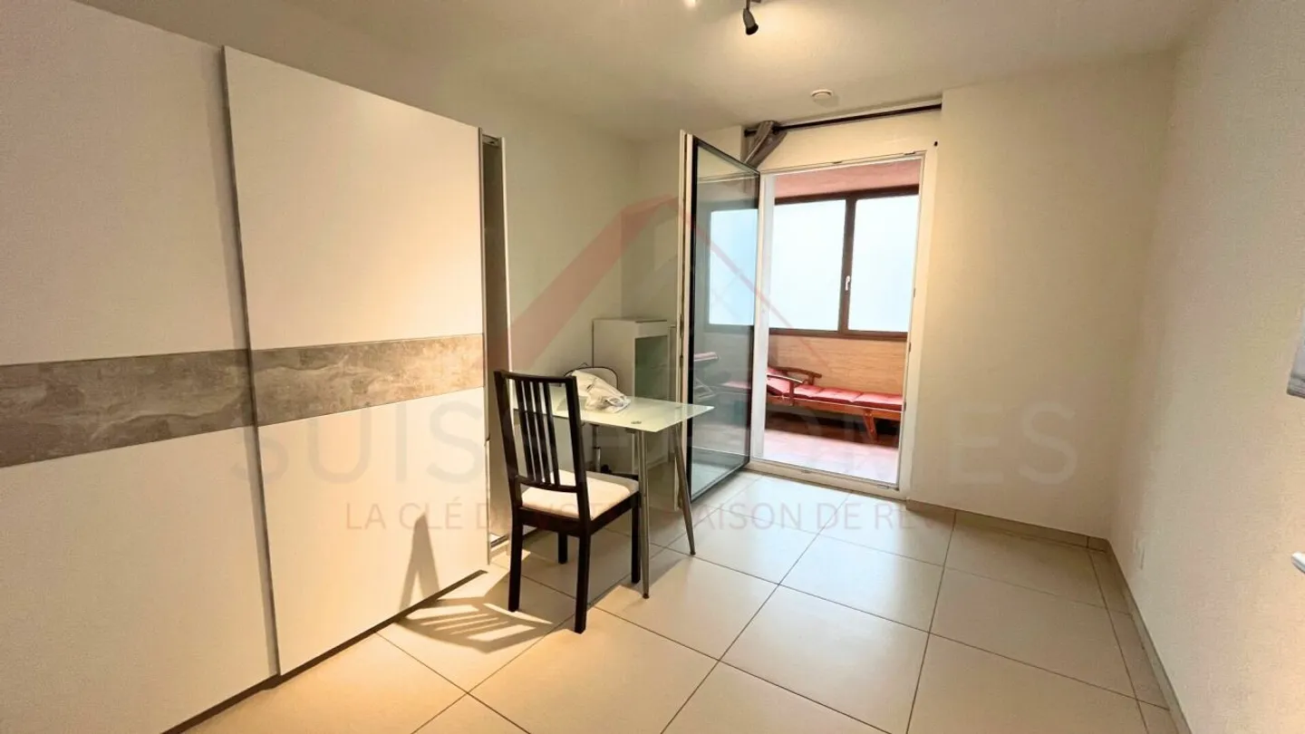 Opportunità rara a Courtételle - Spazio commerciale Minergie di 157 m² - Foto 8 di 17
