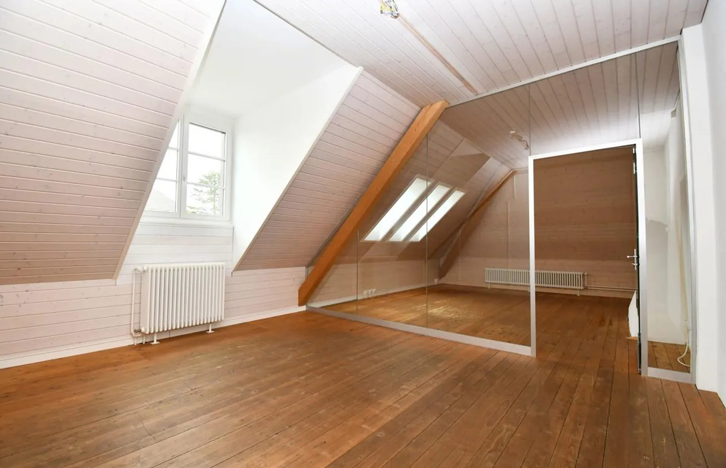 Espace commercial pour votre vision - central et calme ! - Photo 1 sur 16