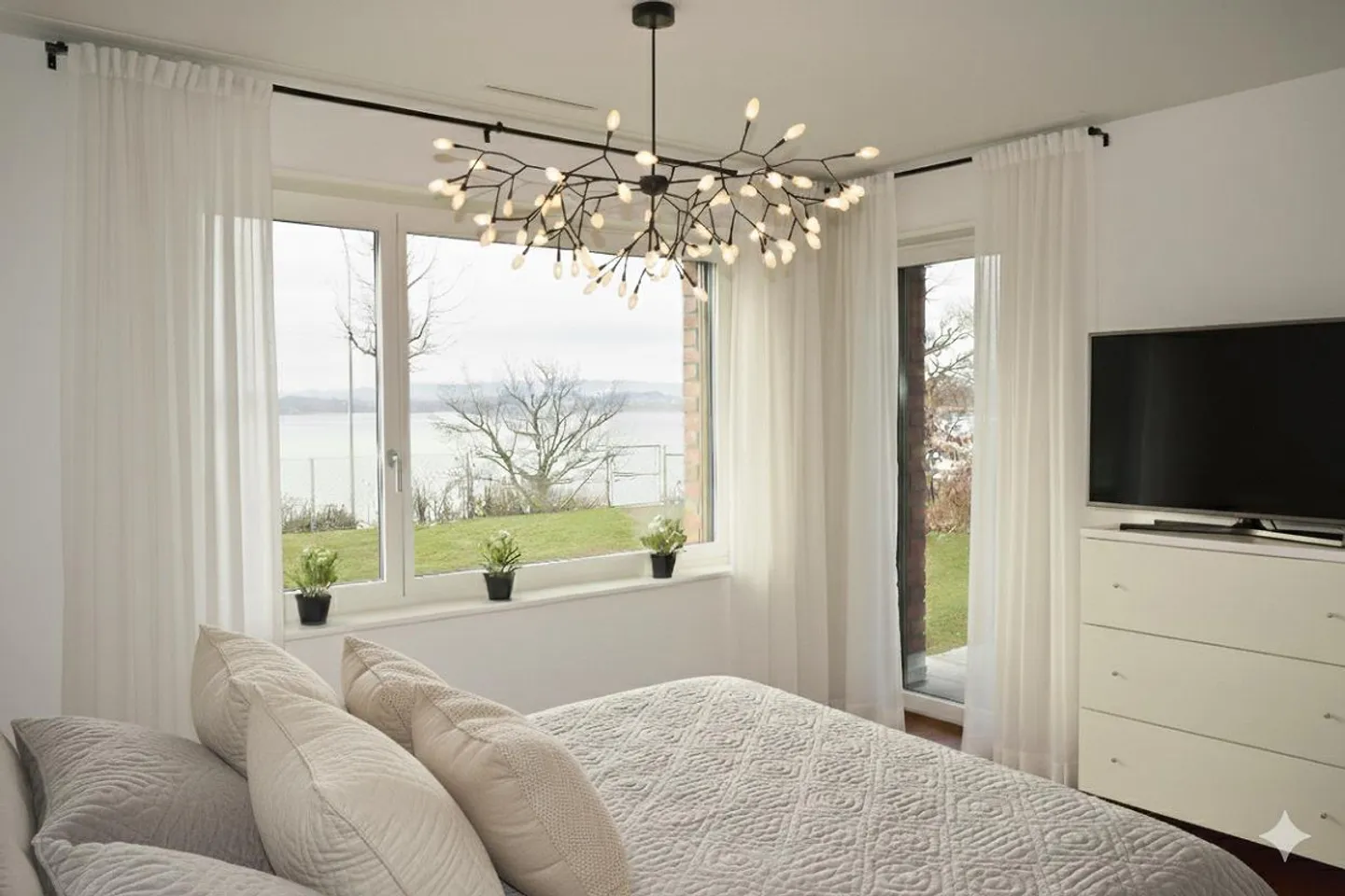 Direct View of the Lake: 5.5-Room Garden Apartment - Photo 6 of 9