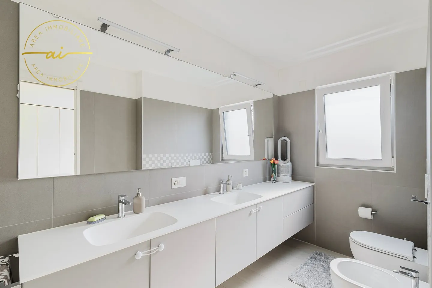 Moderne Villa mit Garten in Ligornetto - Foto 10 von 17