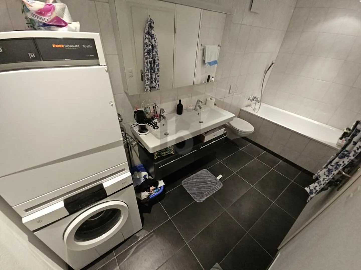 Moderne Wohnung in Sins - Foto 5 von 6