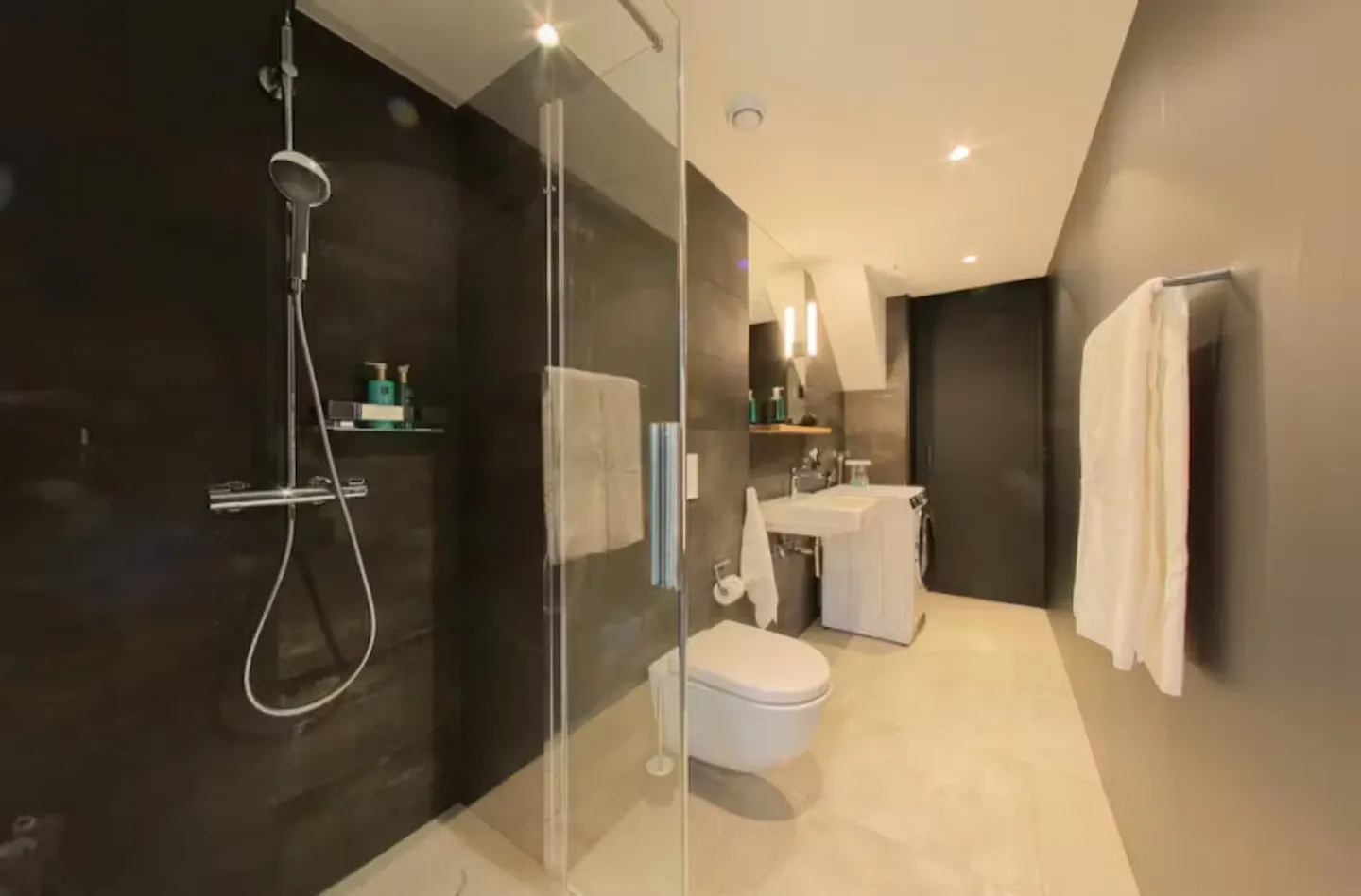 Apartment for rent - Photo 6 of 7