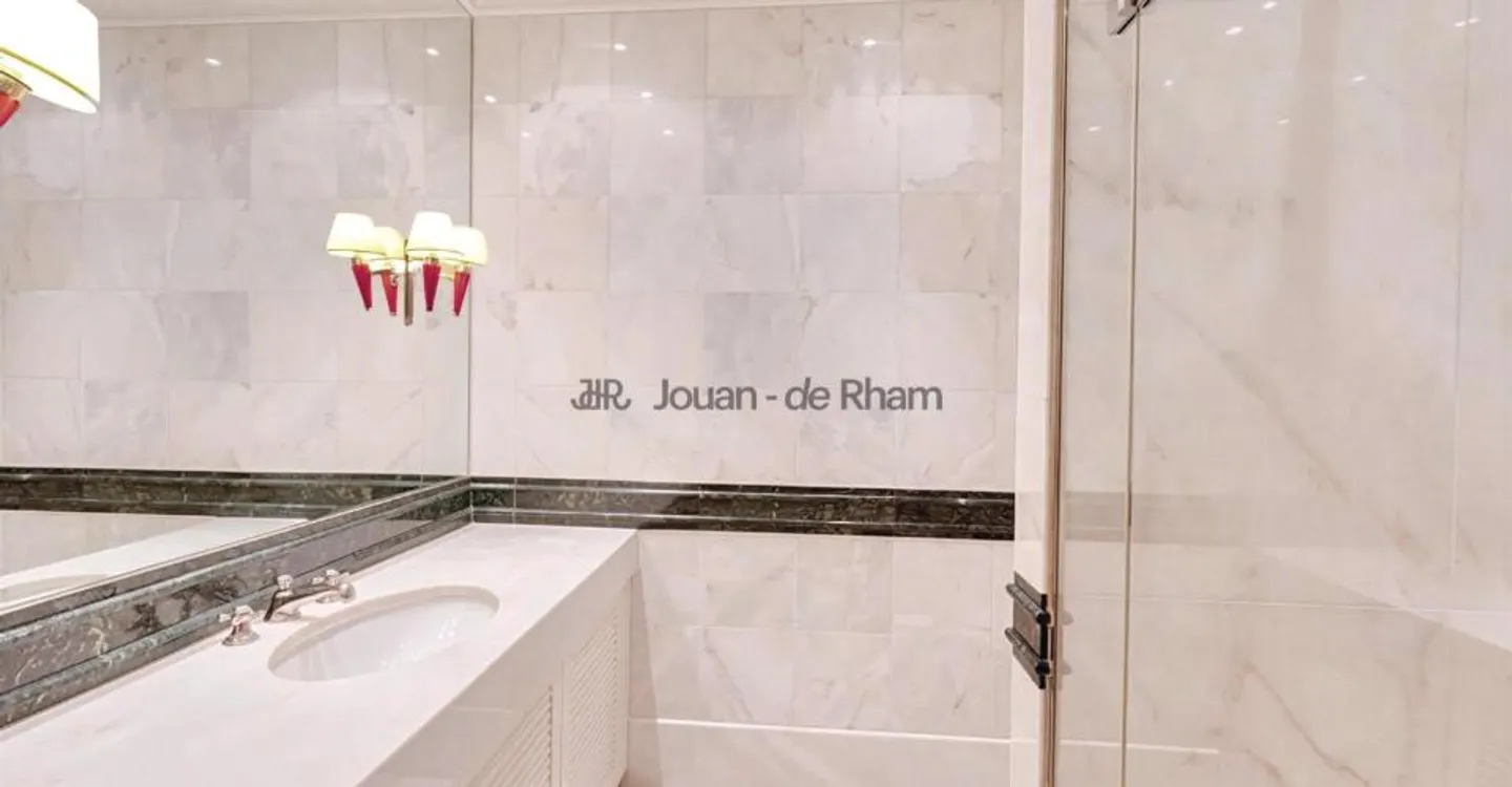 Magnifique appartement de prestige face au lac - Photo 8 of 11