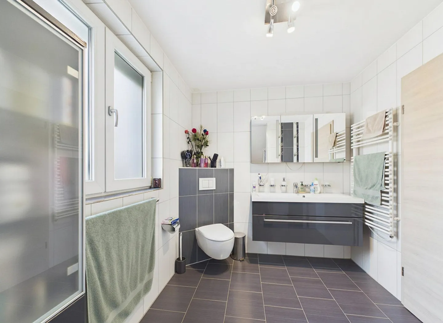 Nature-friendly and family-friendly home - Photo 8 of 14