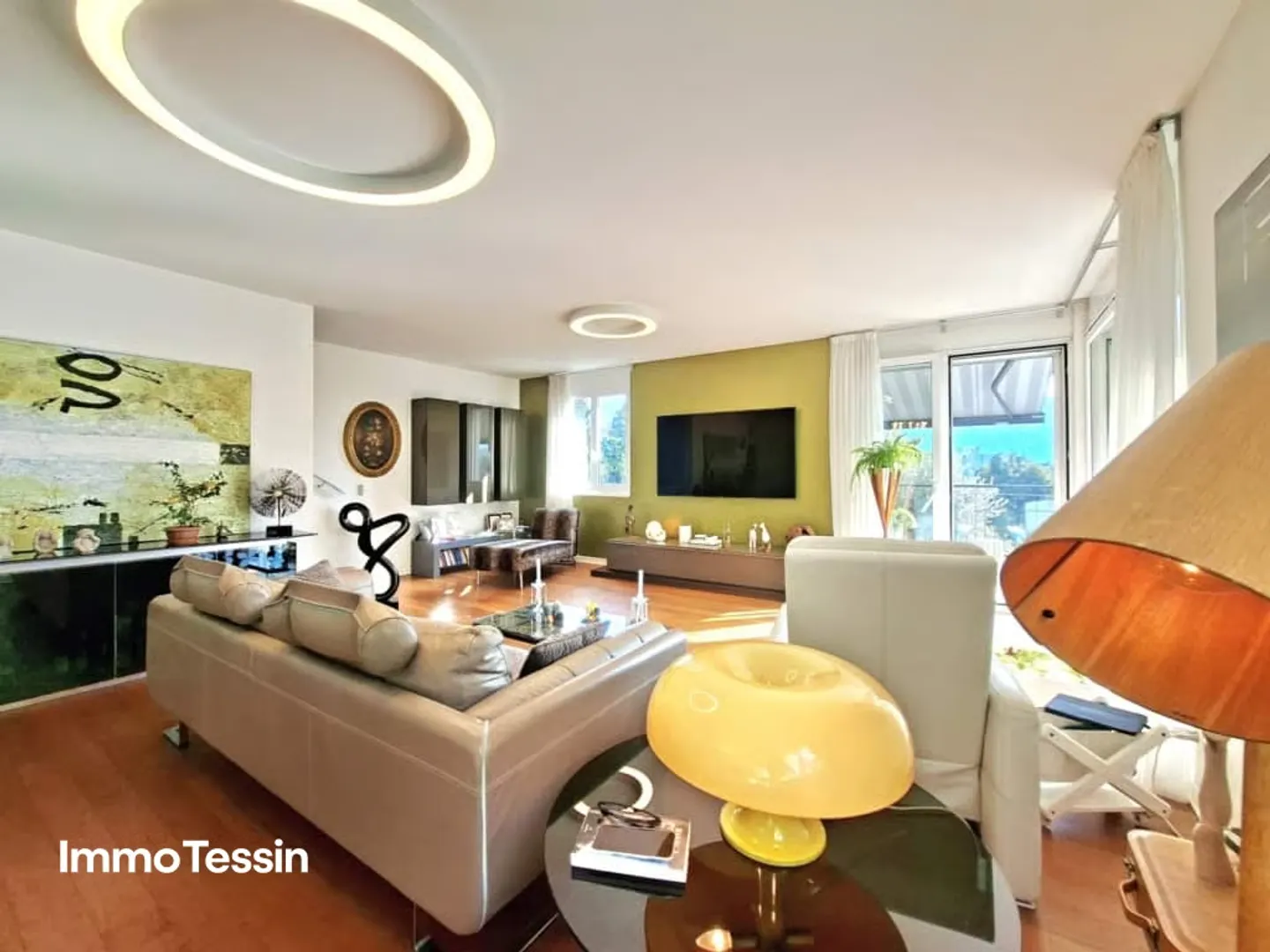 Wunderschöne Villa in Caslano mit modernem Design, stilvollem Ambiente und viel Platz sowie 6 Parkplätze - Photo 7 sur 13