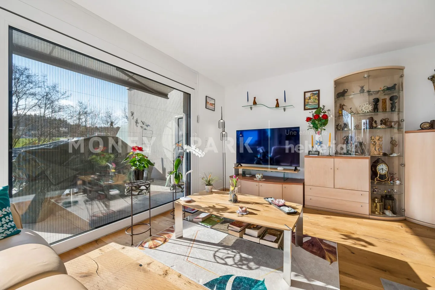 Attique moderne avec terrasse - Photo 2 sur 14