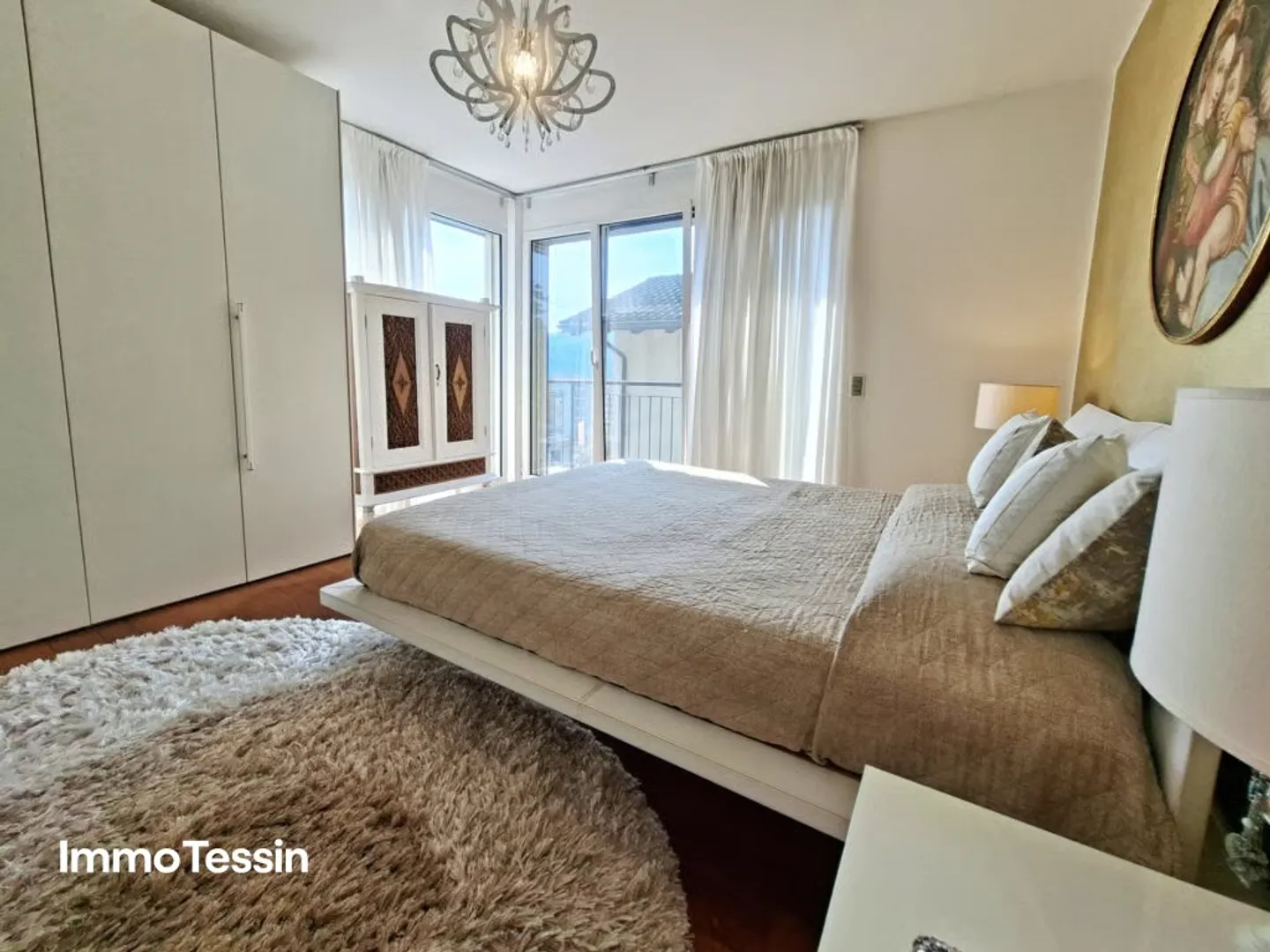 Wunderschöne Villa in Caslano mit modernem Design, stilvollem Ambiente und viel Platz sowie 6 Parkplätze - Photo 11 sur 13