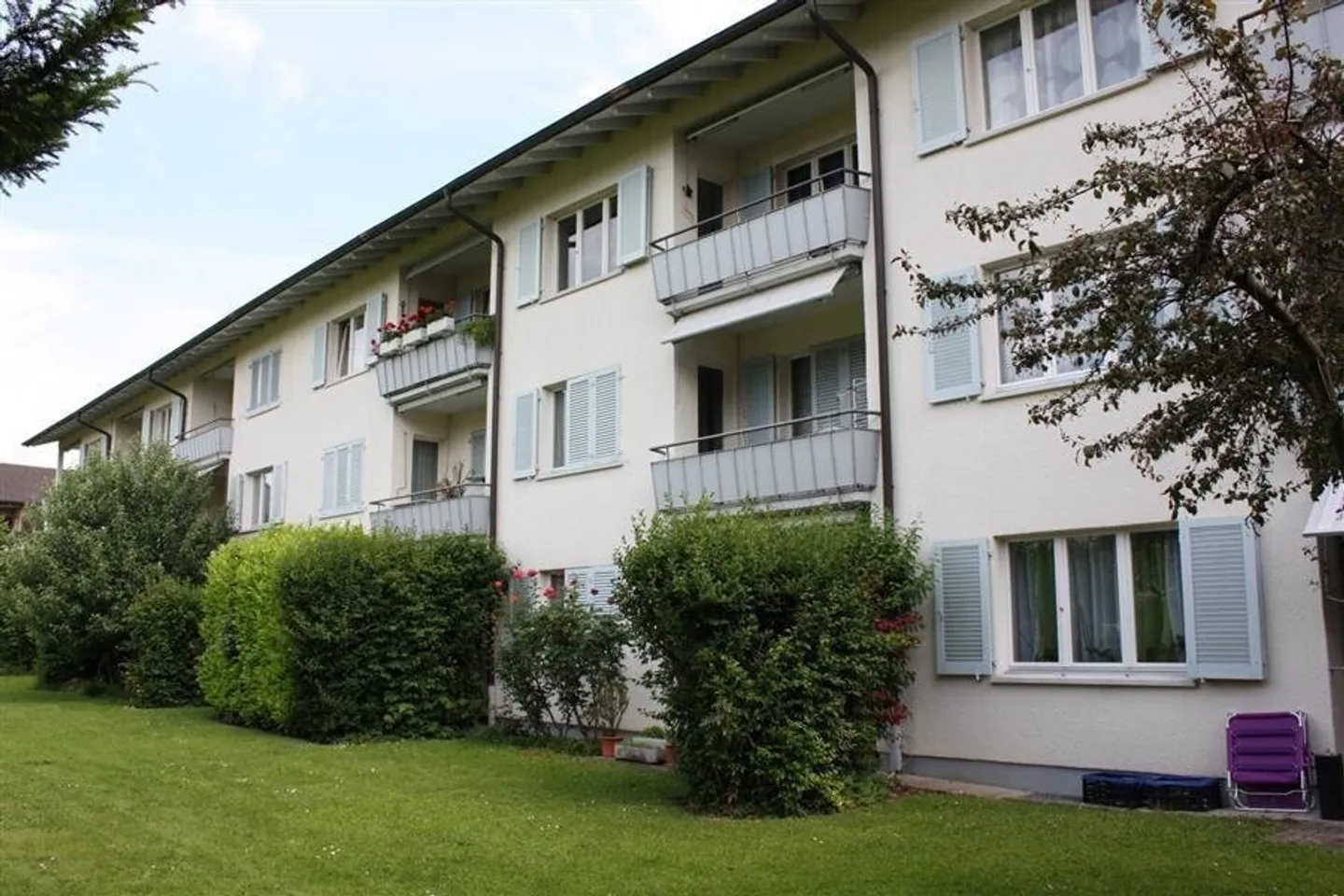 Start into your own happiness - Photo 1 of 6