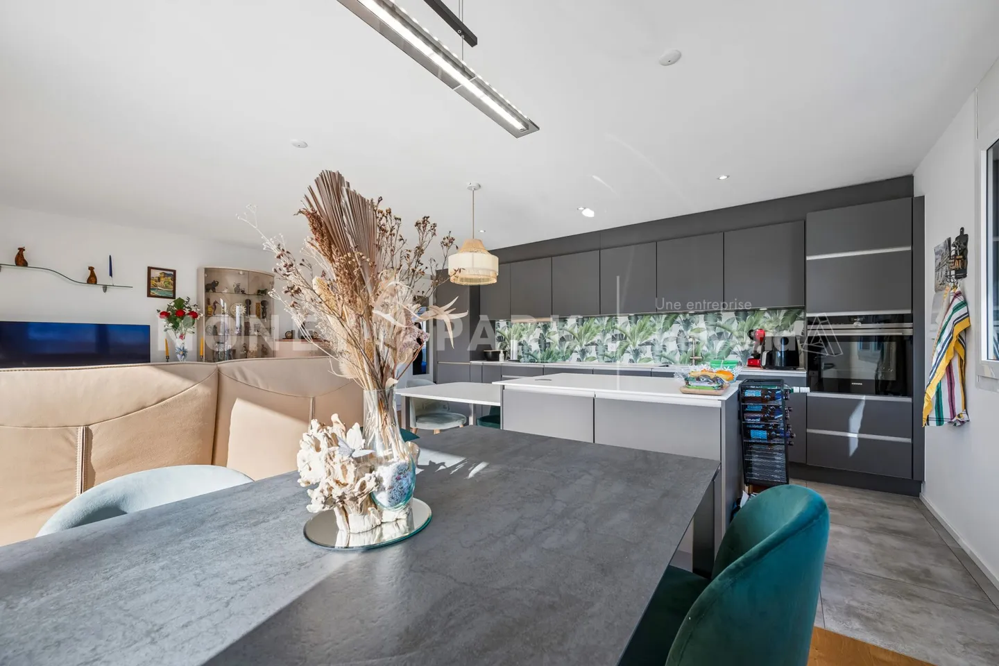 Attique moderne avec terrasse - Photo 5 sur 14