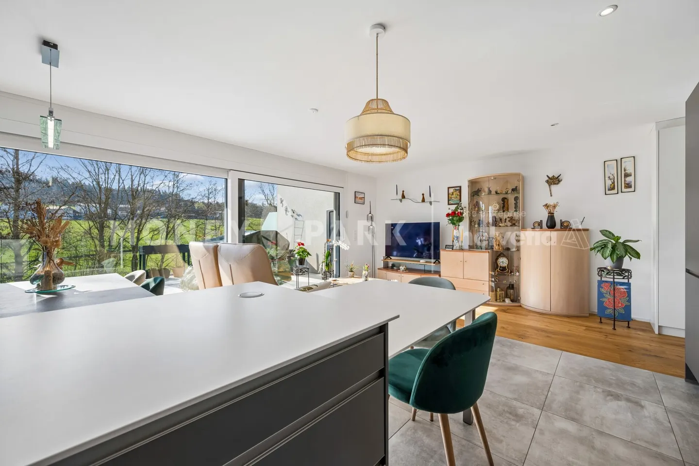 Attique moderne avec terrasse - Photo 6 sur 14