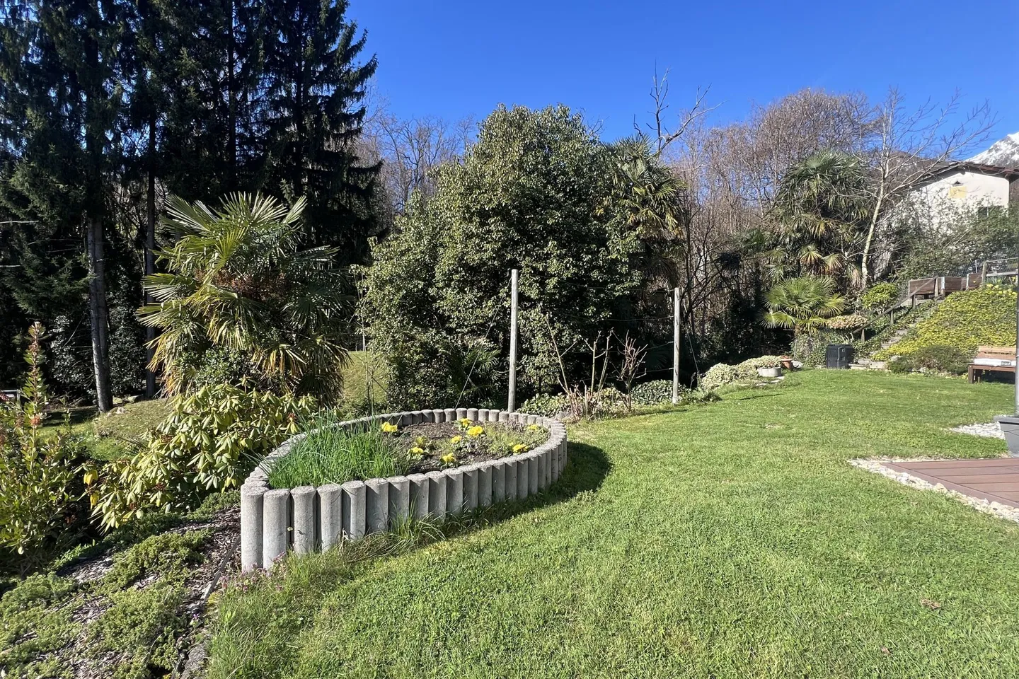 Modernes Familienhaus mit Garten - Foto 39 von 50