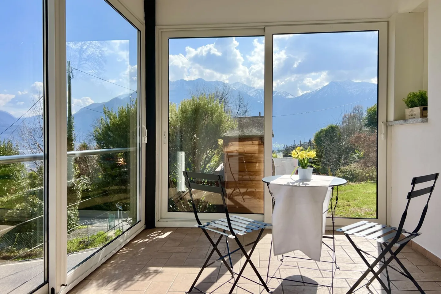 Modernes Familienhaus mit Garten - Foto 43 von 50