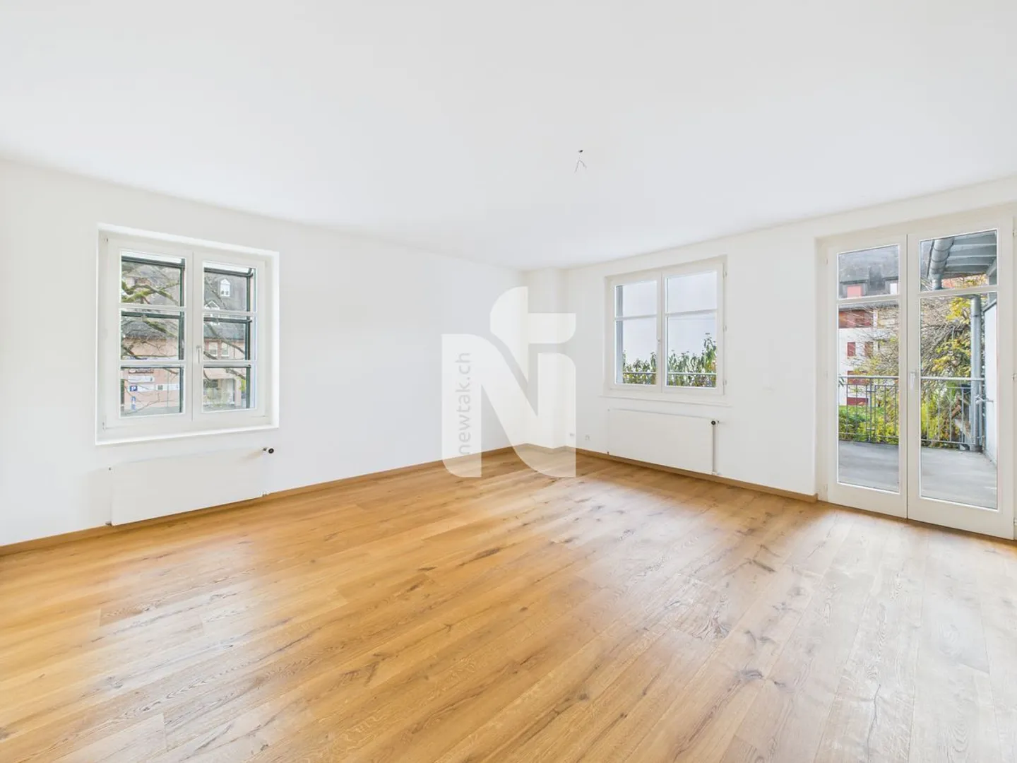 Helle und grosszügige 5.5-Zimmer-Wohnung am Löwenkreisel mit Balkon, Waschturm und 2 Badezimmern - Foto 11 von 12