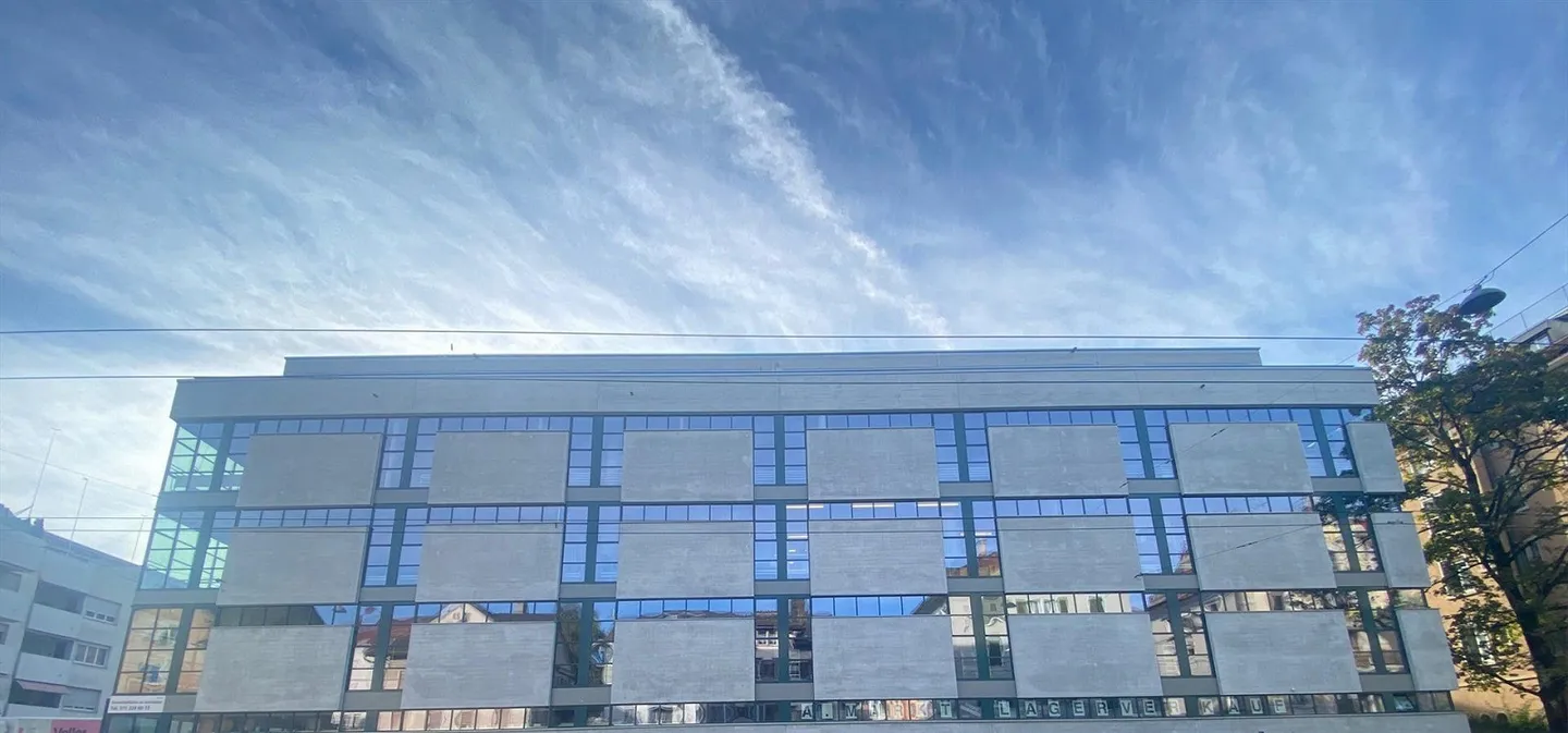 Commercial space in Lachen - Photo 1 of 4