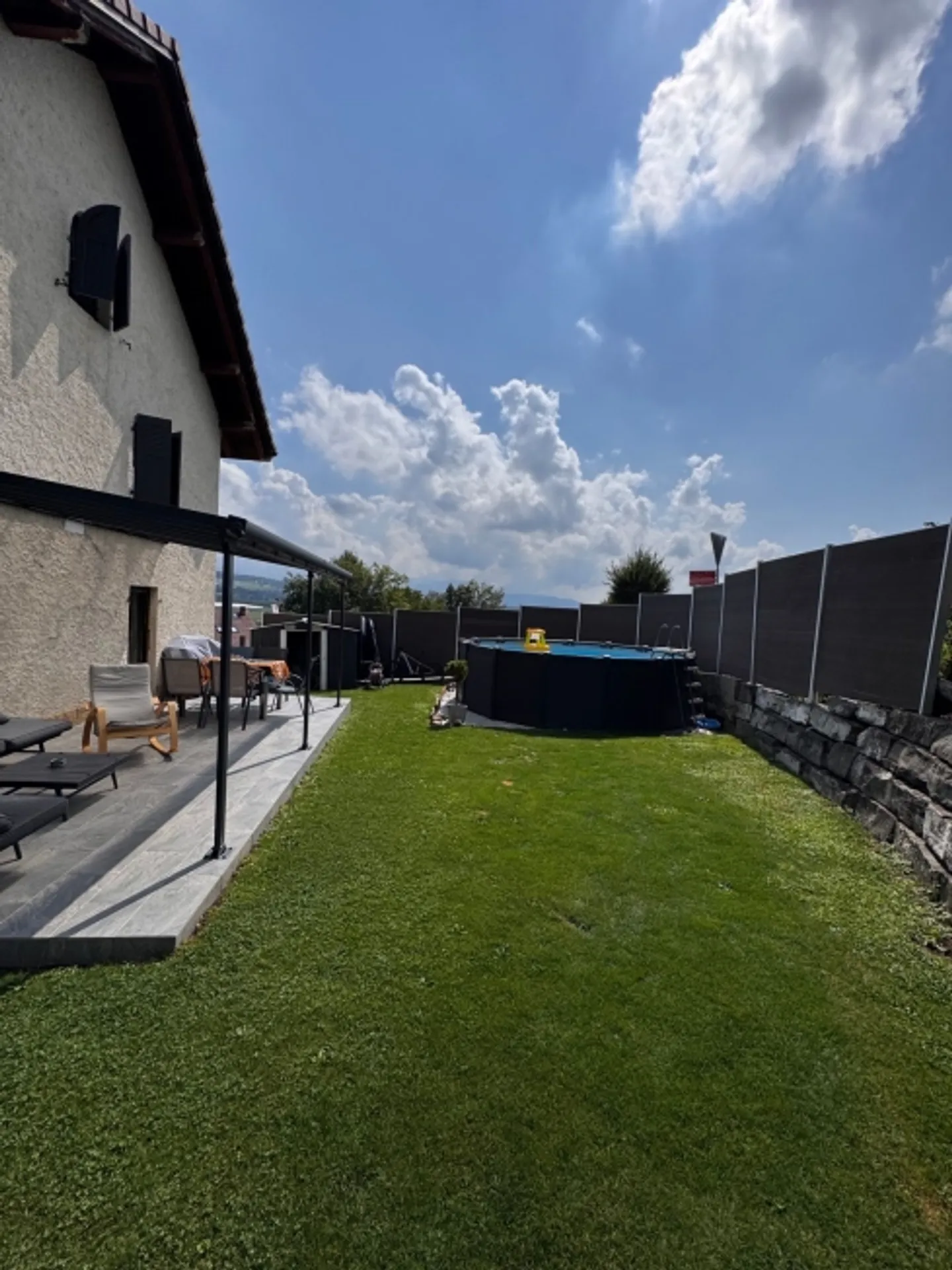 Bella casa a schiera con giardino vicino a Oron - Foto 2 di 13