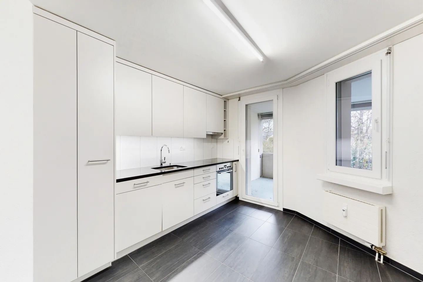 Grosszügige Gartenwohnung in Muttenz - Foto 3 von 9