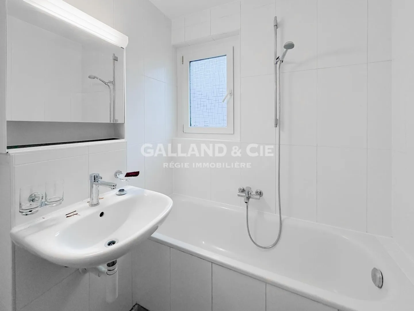 3-room apartment with balcony ideally located in Yverdon - Photo 5 of 6