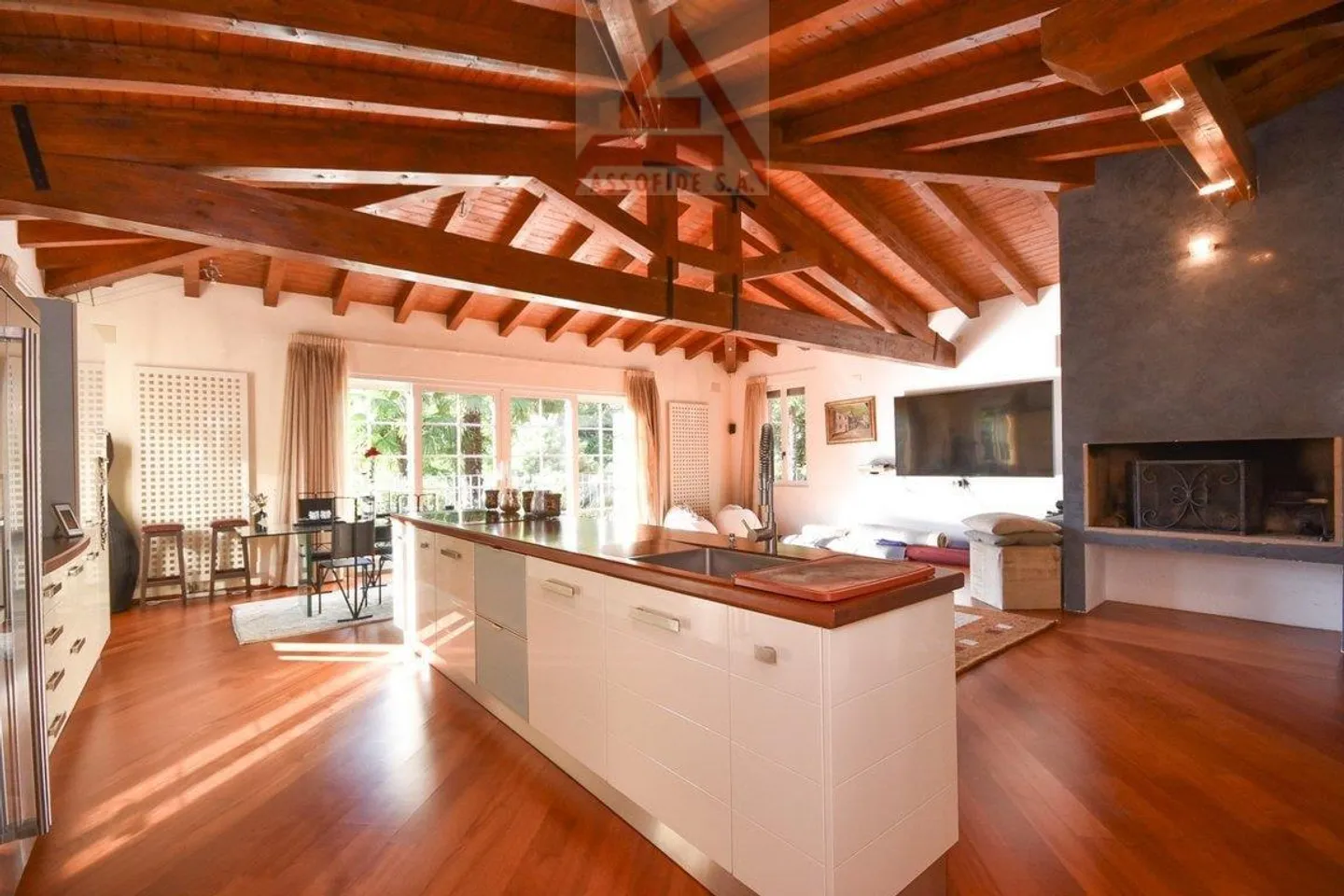 Beautiful semi-detached house - Photo 2 of 9