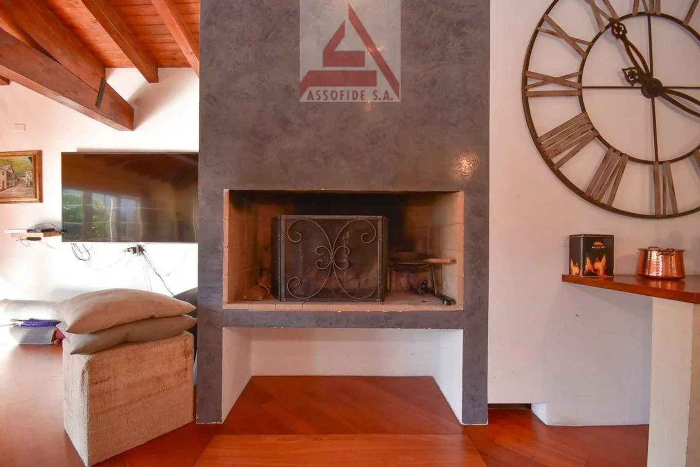 Beautiful semi-detached house - Photo 3 of 9