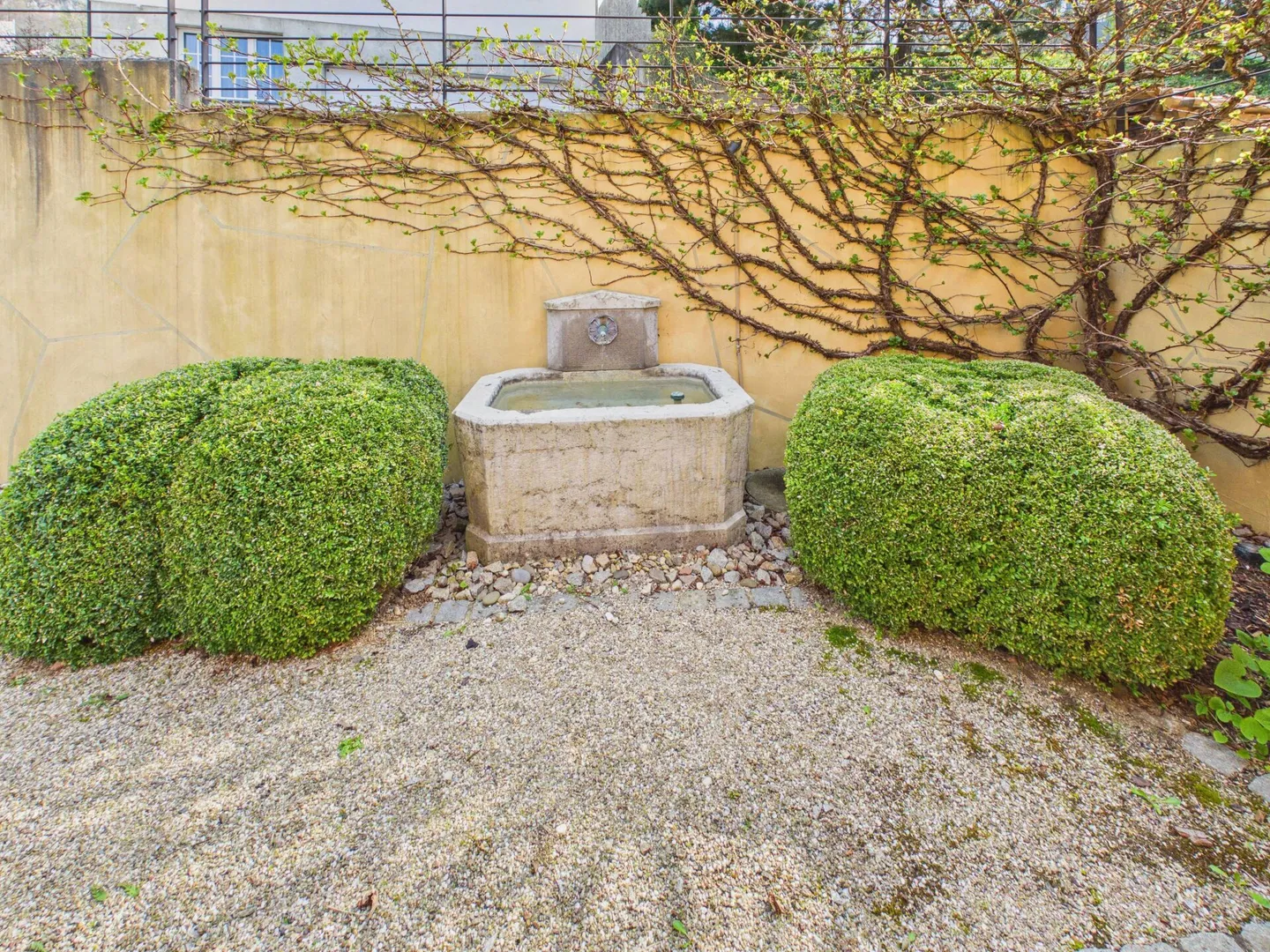 Vie ouverte avec beaucoup d'espace et vue dégagée - Photo 13 sur 14