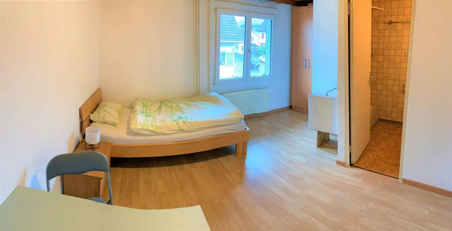 Camera con bagno in affitto - Foto 1 di 5