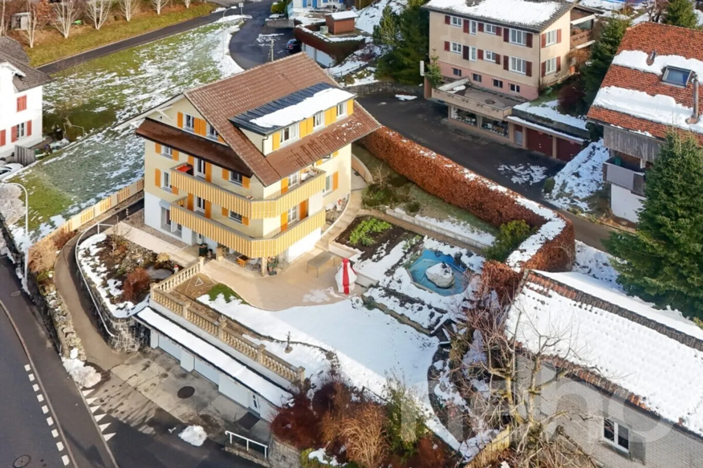 Edificio residenziale in vendita - Foto 2 di 13