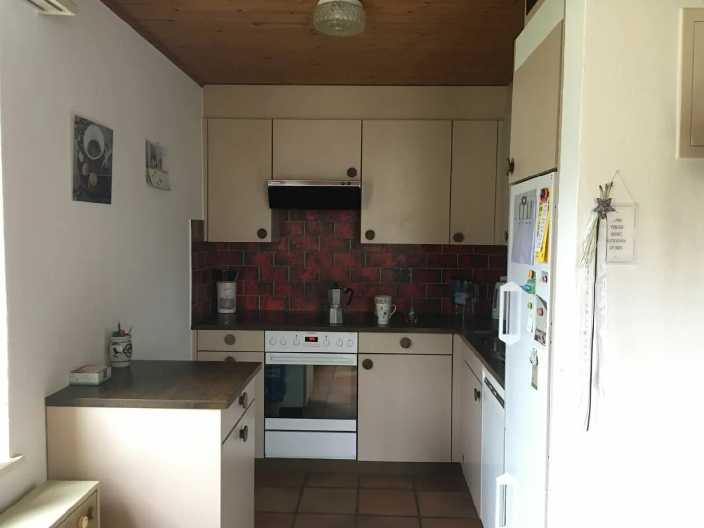 3.5-Room Apartment with Breathtaking View in Cazis - Photo 4 of 15