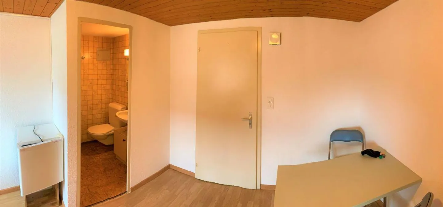 Camera con bagno in affitto - Foto 3 di 5