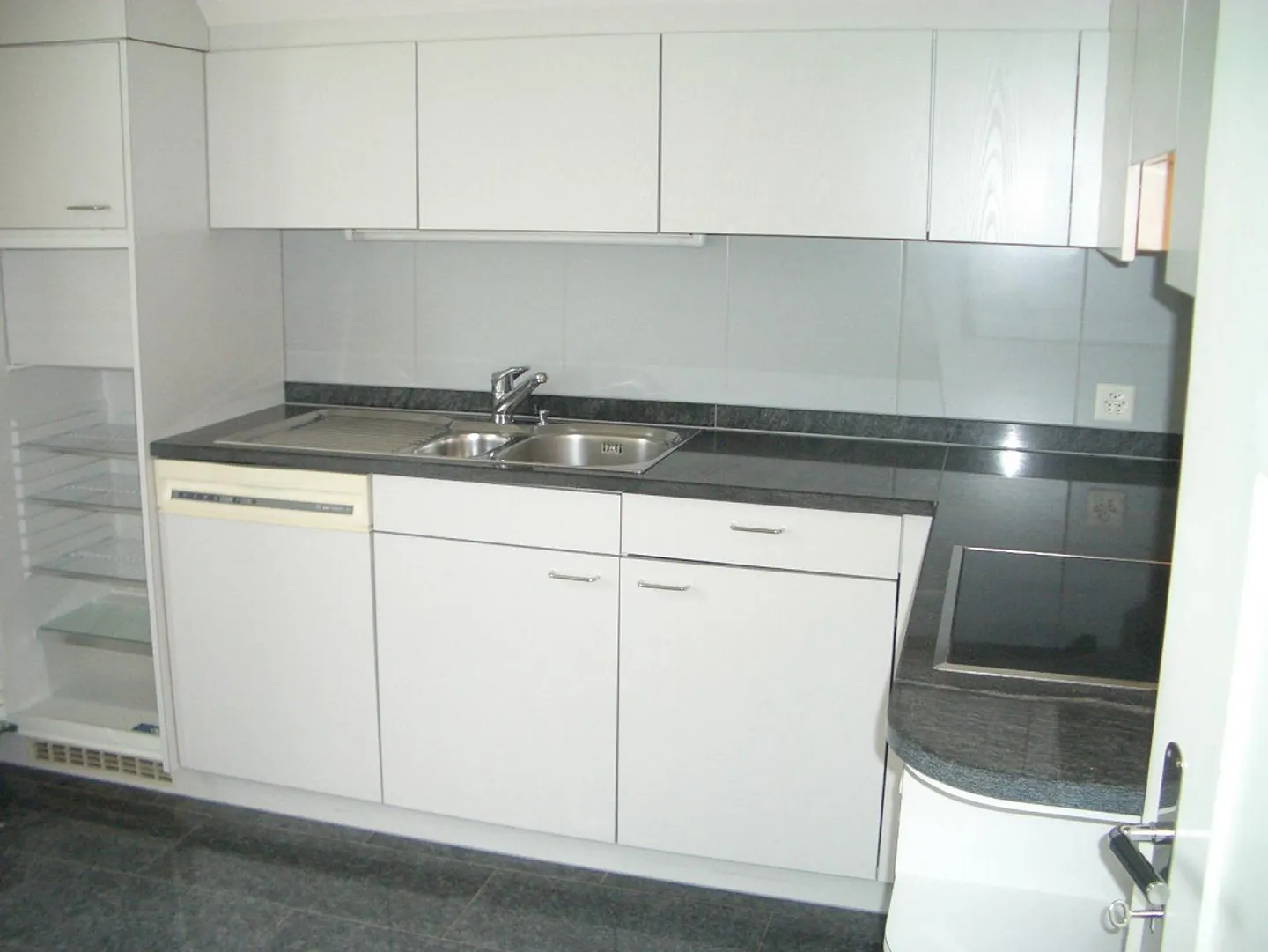 Charmante Wohnung in Thalwil - Foto 2 von 8