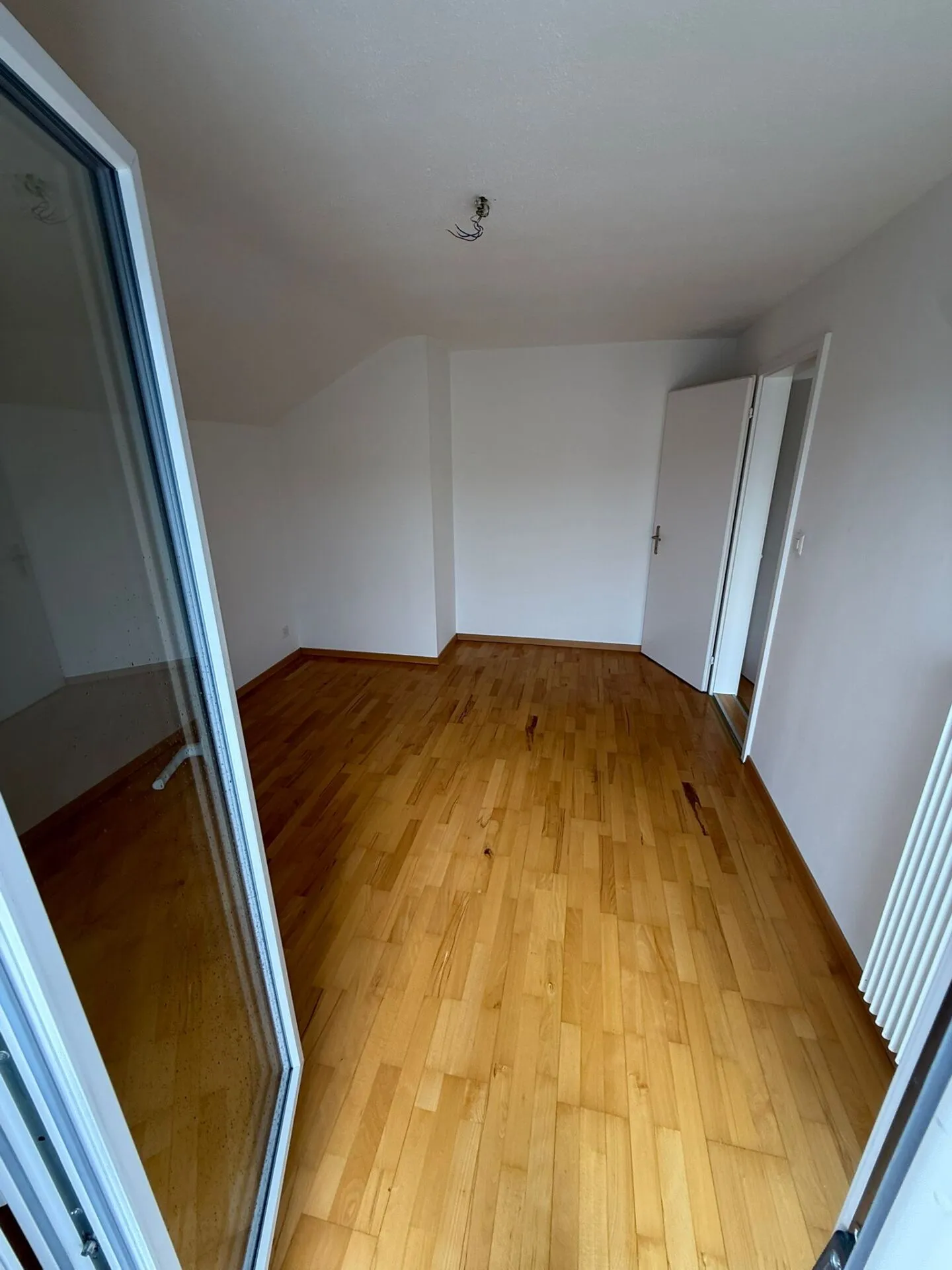 Modern attic apartment with large children's playground!!! - Photo 10 of 11