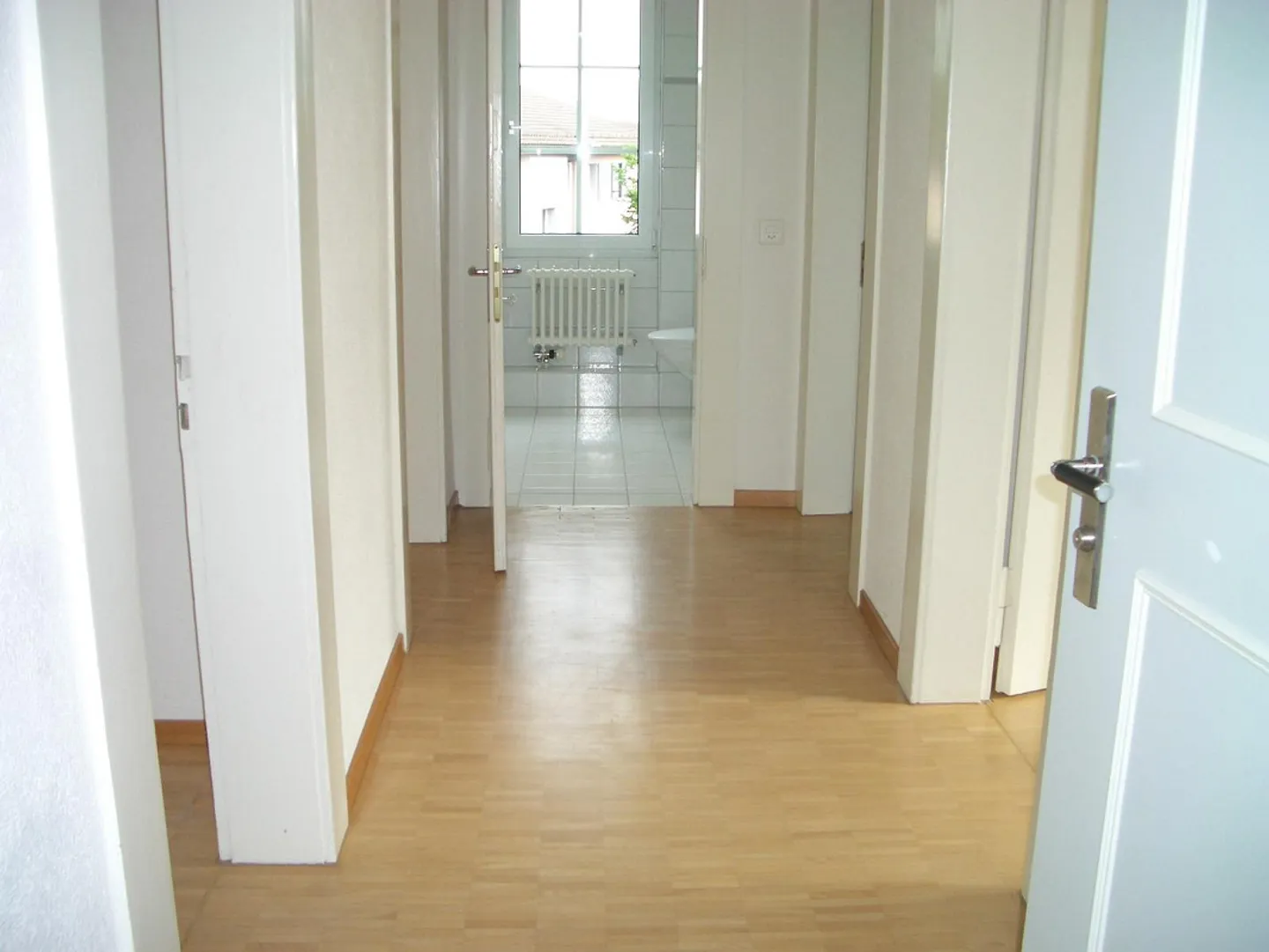 Charmante Wohnung in Thalwil - Foto 3 von 8