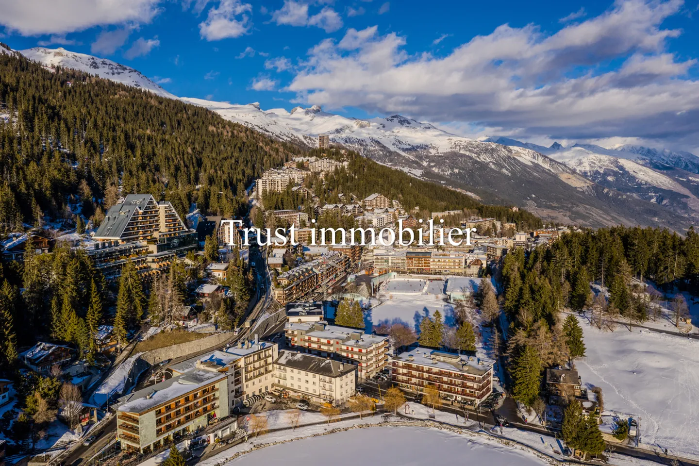 Chalet à Crans-Montana - Photo 1 sur 5