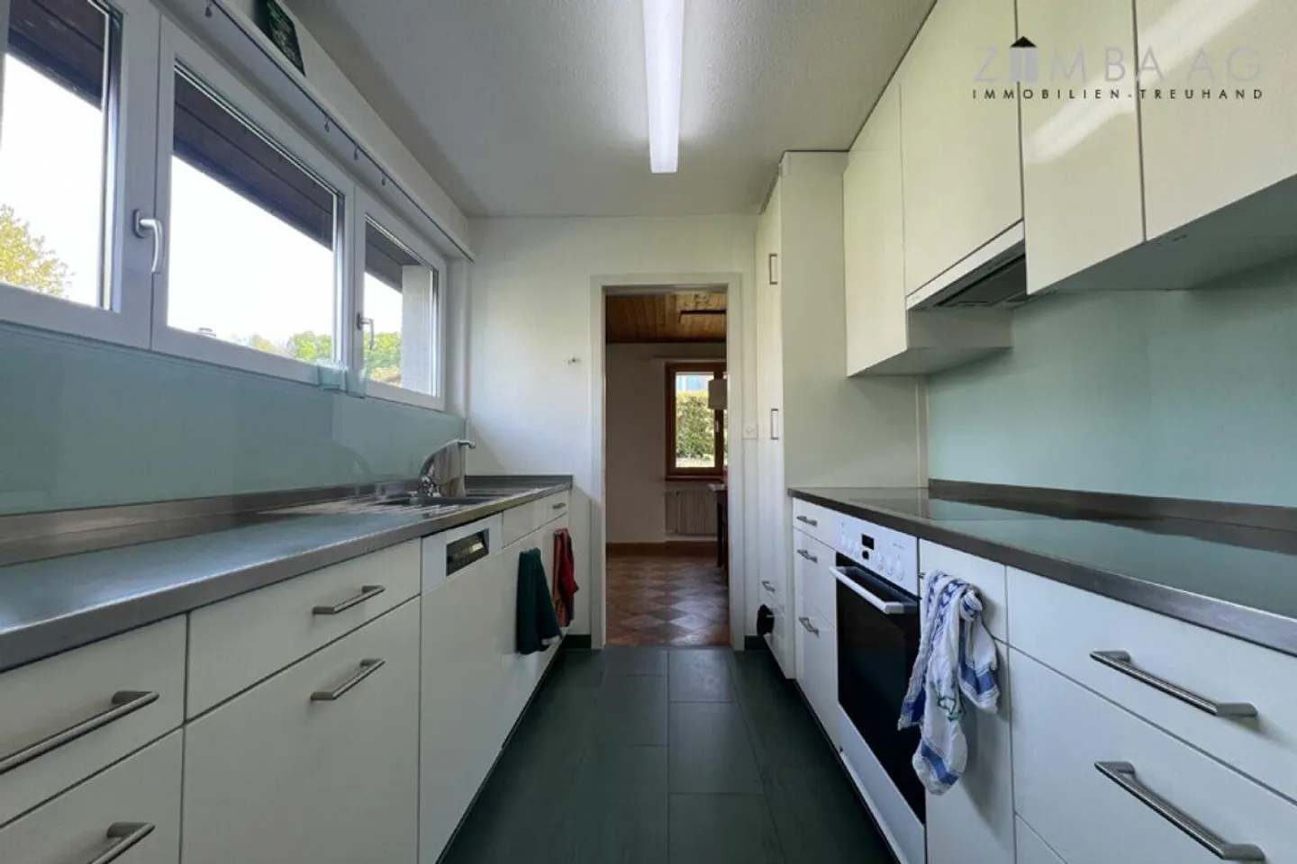 5.5 Casa unifamiliare con giardino generoso + garage - Foto 11 di 15