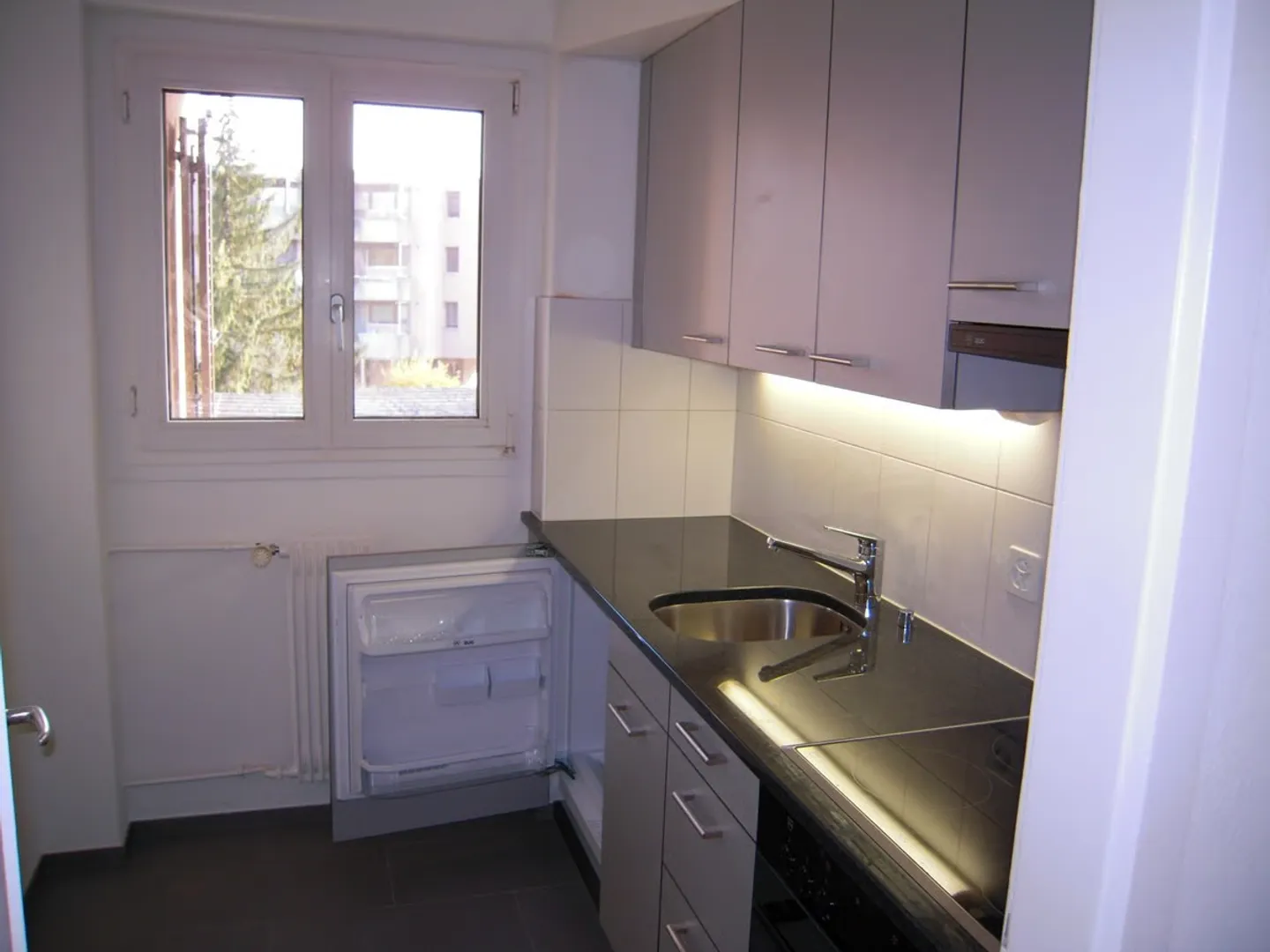 2-room apartment with balcony - Photo 1 of 11