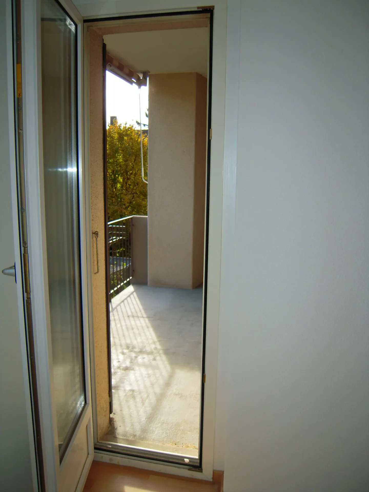 2-room apartment with balcony - Photo 5 of 11