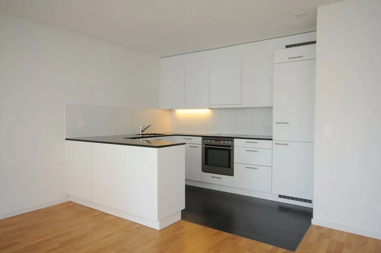 Your Apartment - Your Paradise - Photo 5 of 8