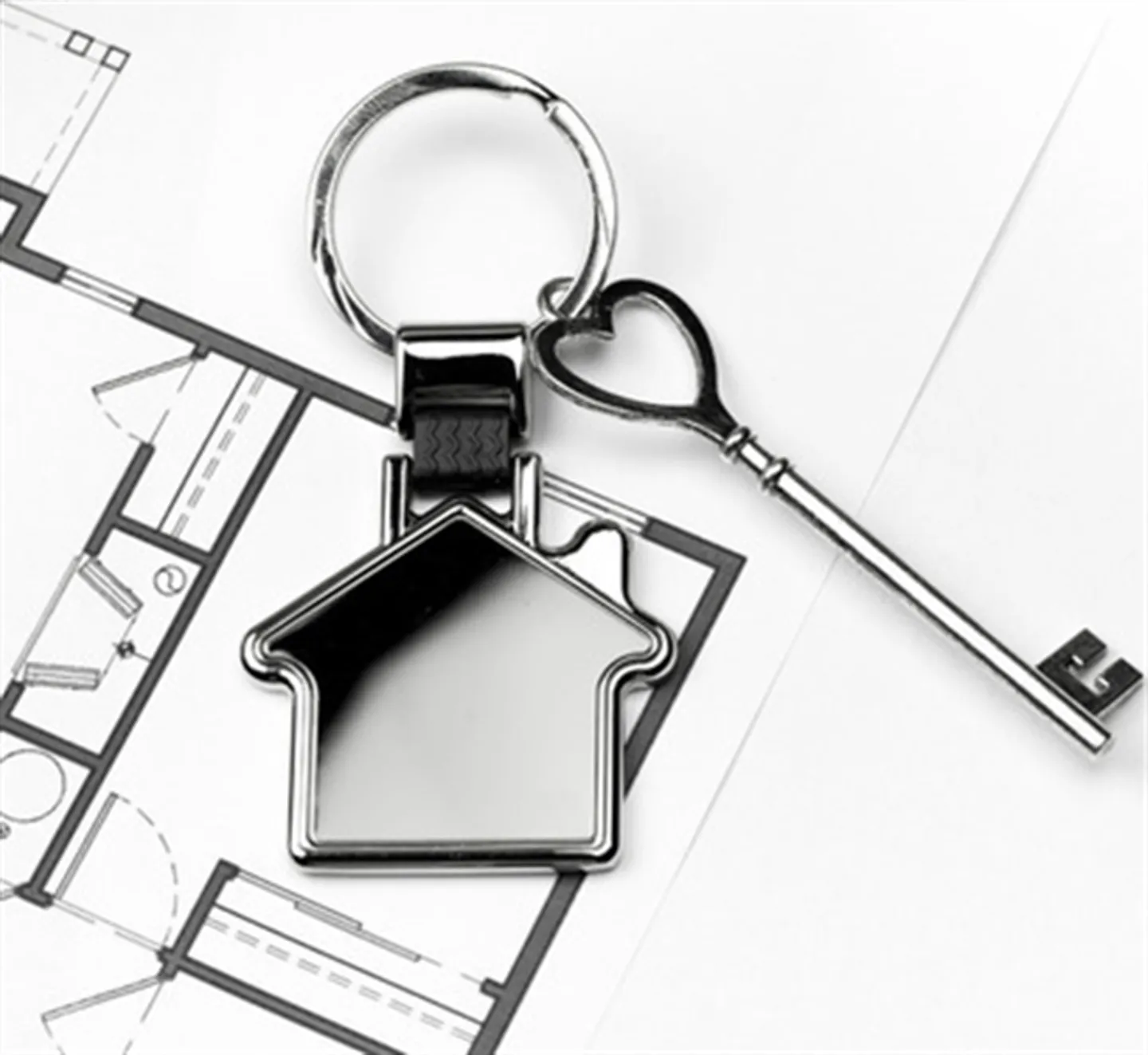 Terrain R4 à vendre à Biasca, Suisse - Photo 1 sur 1