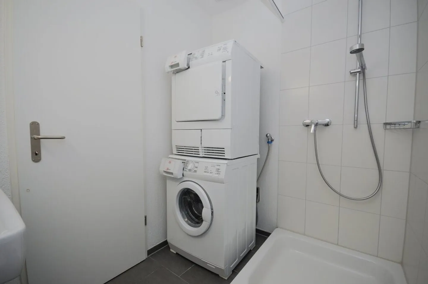 Your Apartment - Your Paradise - Photo 7 of 8