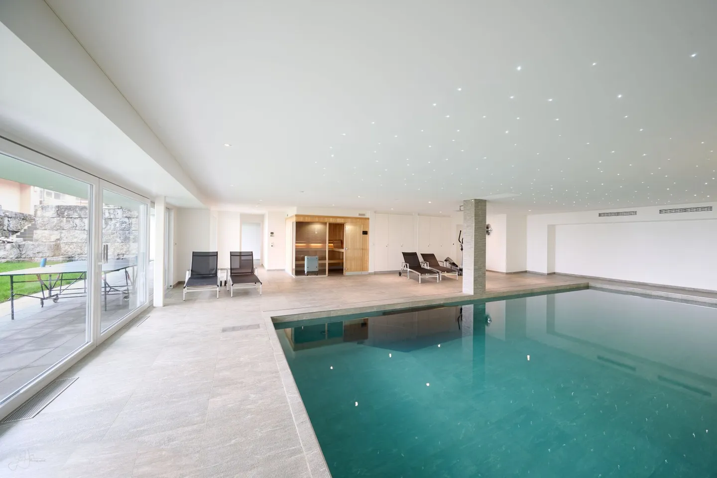 Unique Panoramic Attic - At the Summit of Comfort - Photo 12 of 16