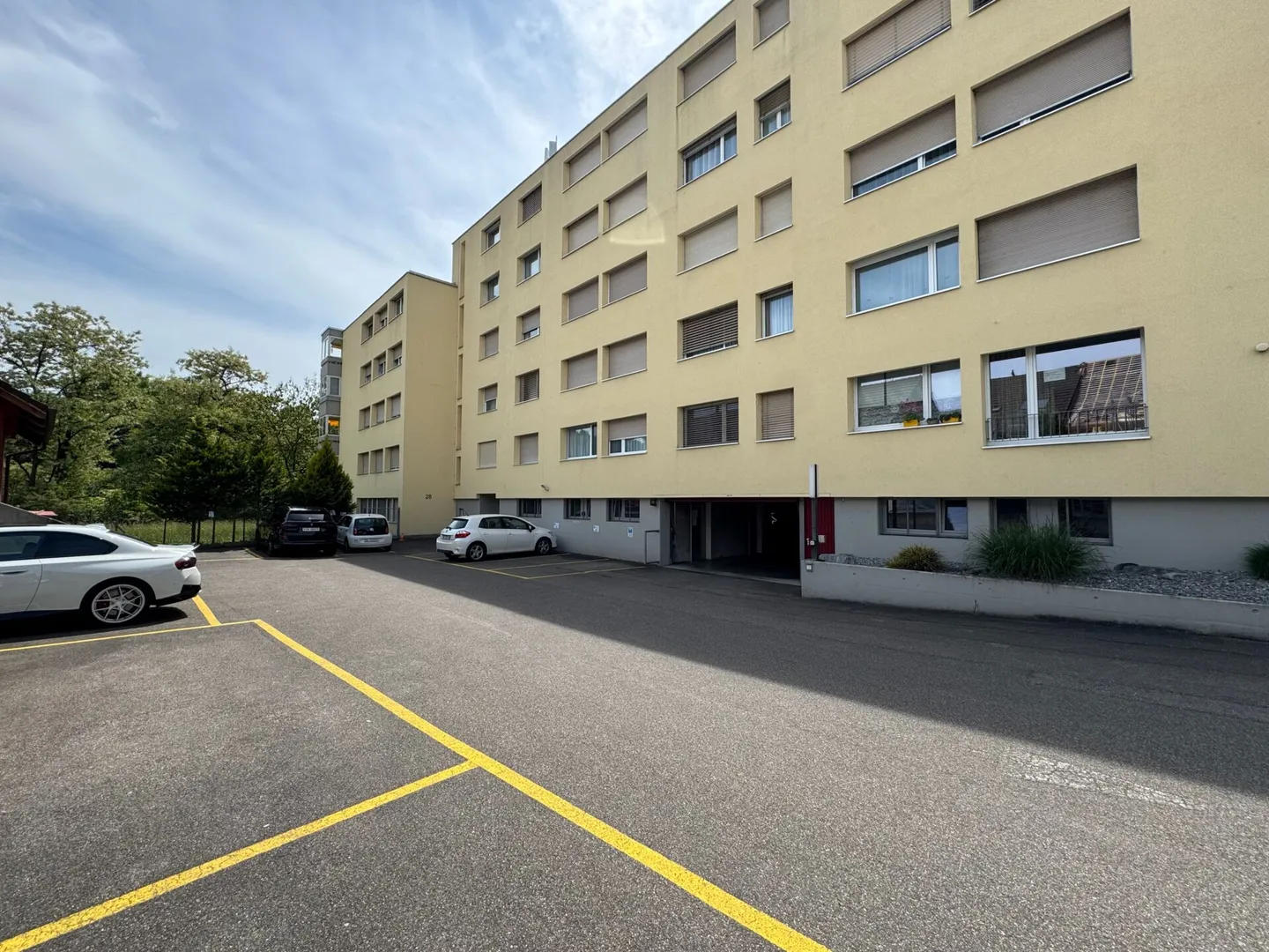 Vivere con vista: luminoso appartamento di 3,5 stanze ad Augst - Foto 2 di 8