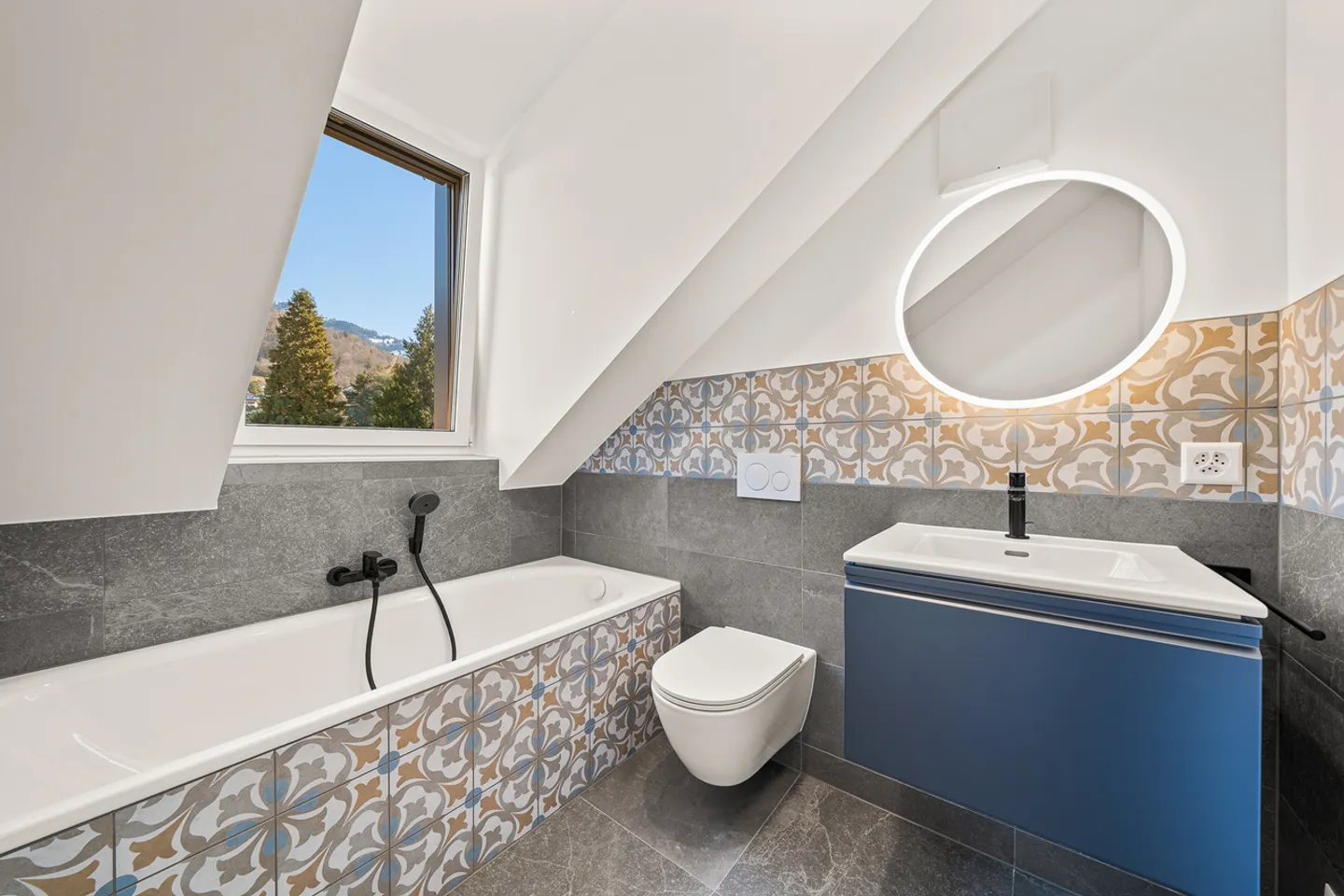 Contemporary residence with spectacular views of Lake Geneva - Photo 10 of 12