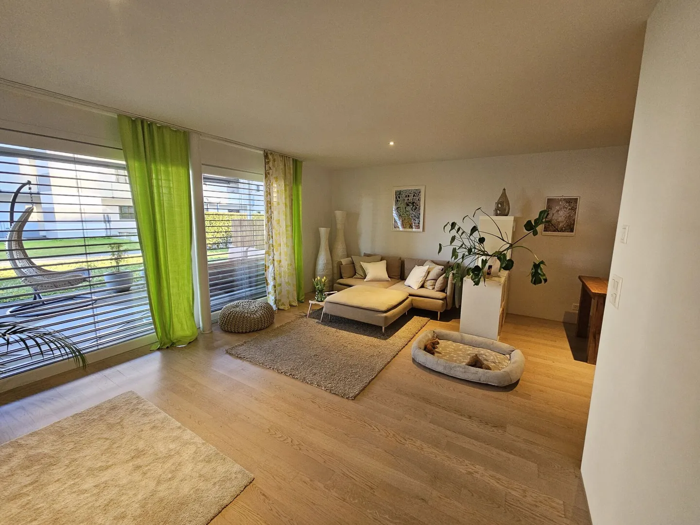 Moderne 2.5-Zimmer-Wohnung mit Terrasse - Photo 4 of 9