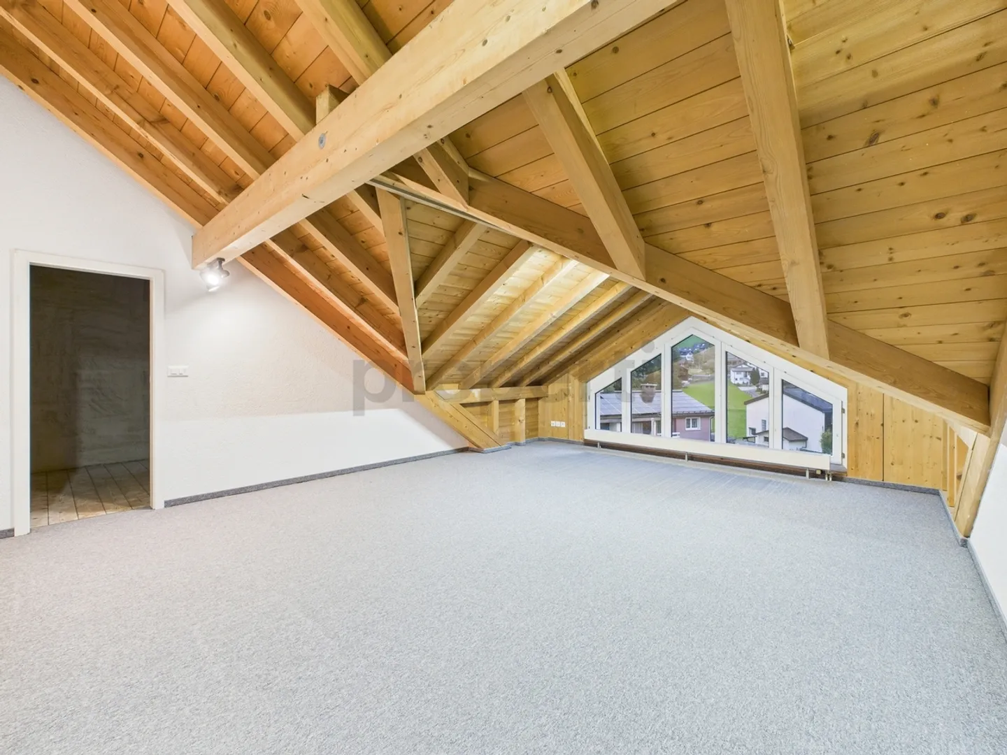 «Charmante 5.5-Zimmer Maisonette-Wohnung in Mollis» - Foto 5 von 12