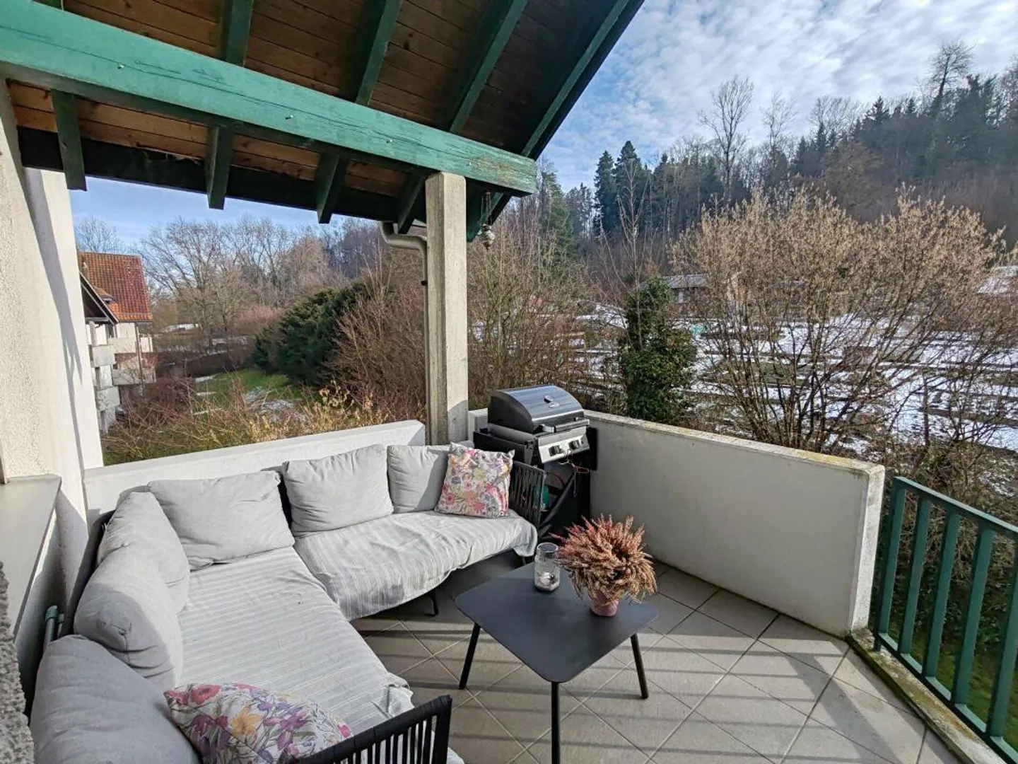 Appartement lumineux de 4,5 pièces - Photo 1 sur 8